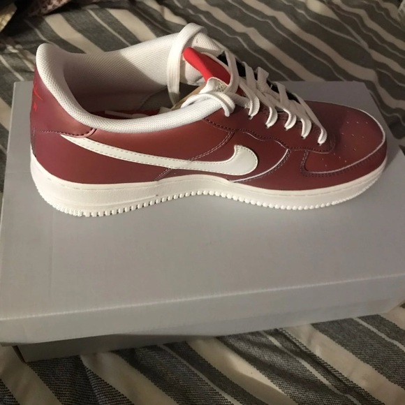 Nike AF1 Lo “Track Red” - Picture 4 of 5